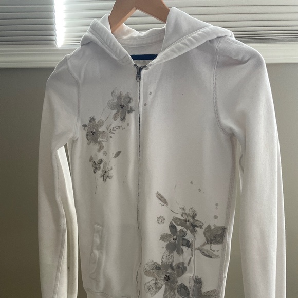 2 for $10 💕 Abercrombie Kids Floral Hoodie L - Picture 2 of 14
